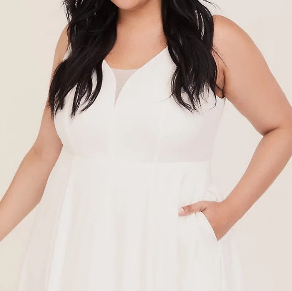 NWT Torrid Ivory Jacquard Sweetheart Wedding Gown